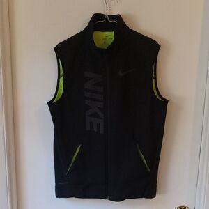 Nike Men's Black Sleeveless Vest